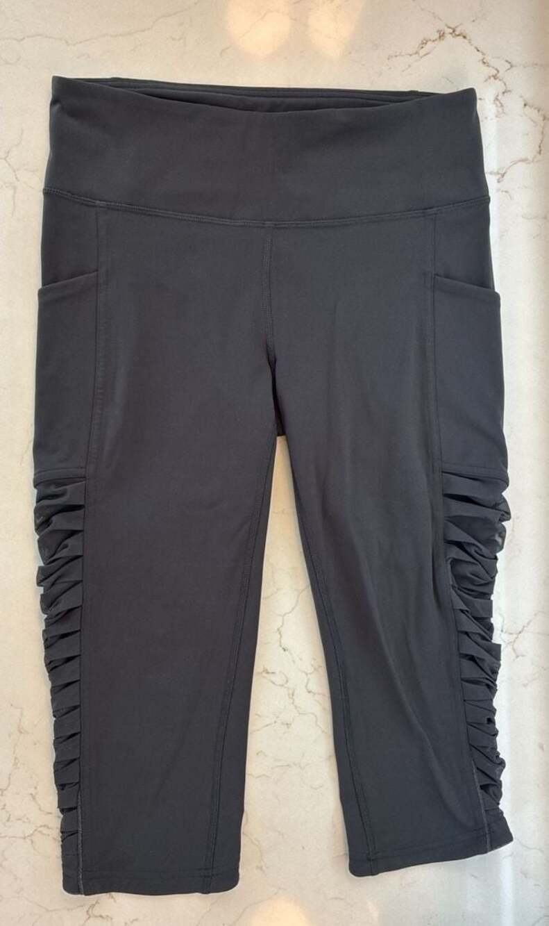 Lululemon Sharp Turns Crop 17 Grey Ruched Mesh Leggings